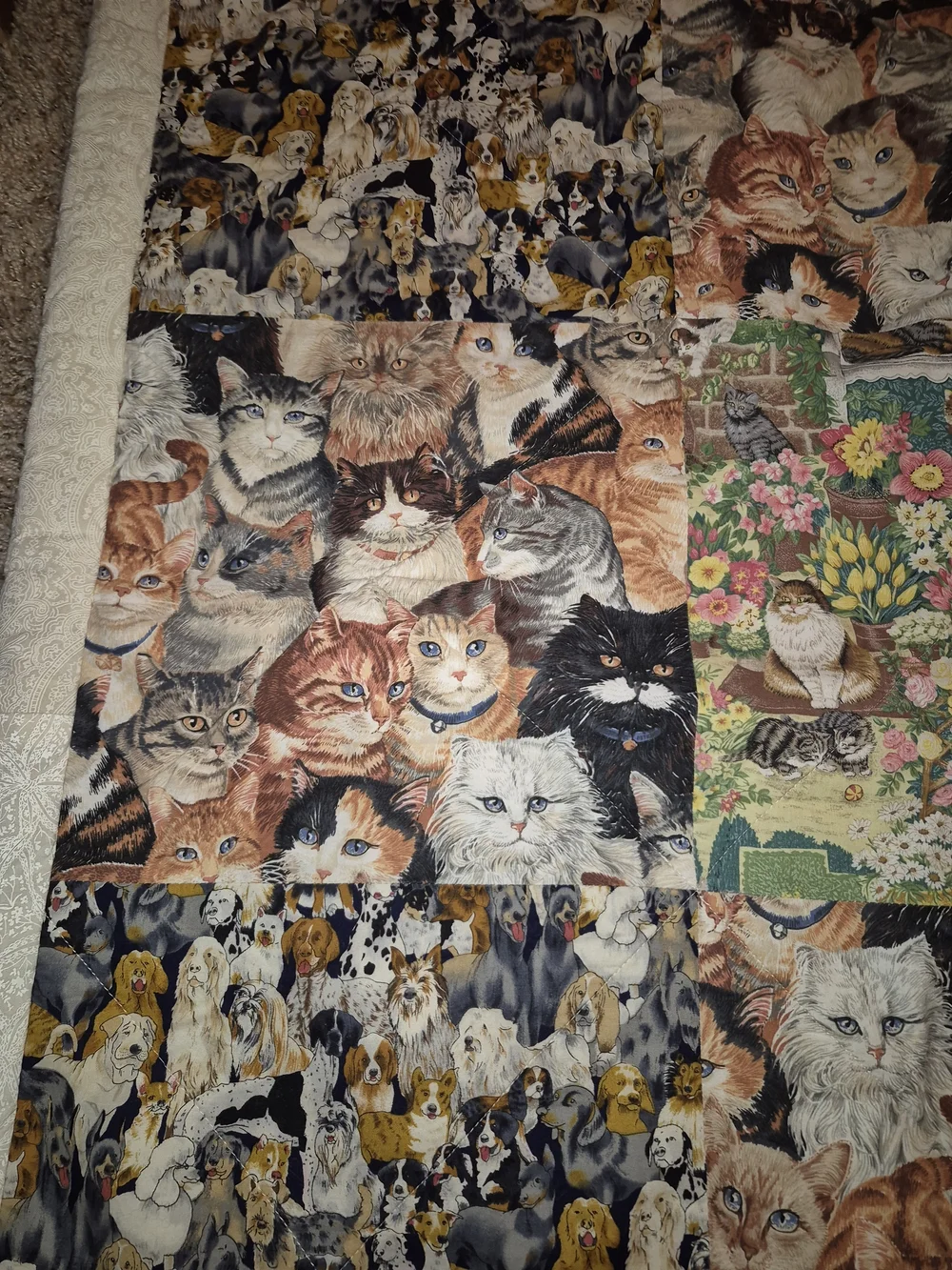 Handmade Cat/Dog Print Quilt Blanket - Multi-Color